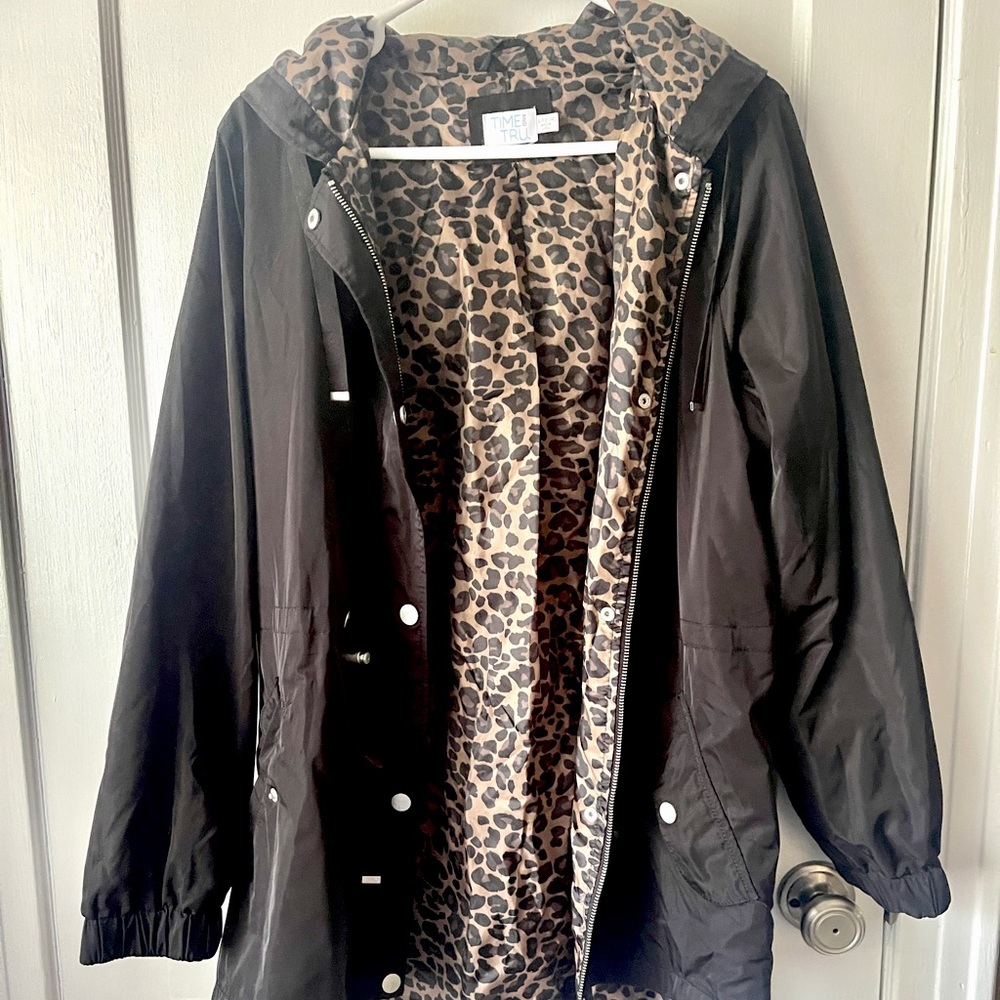 Time and Tru Black/Leopard Print Rain Jacket. Size Large.